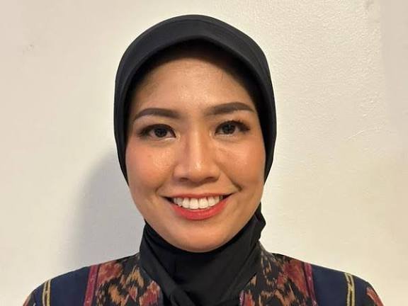 Pengamat Dr. Devie Rahmawati