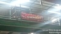 Spanduk Seruan Pmn Di Depan Unj